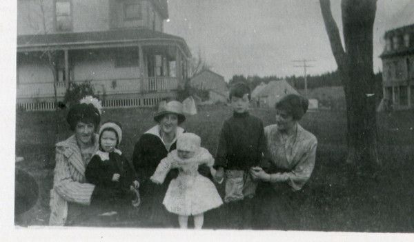 Mrs. MacLeod   sisters 390